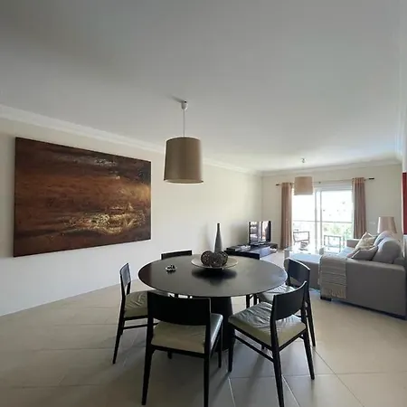 Praia Village Ao Apartamento *